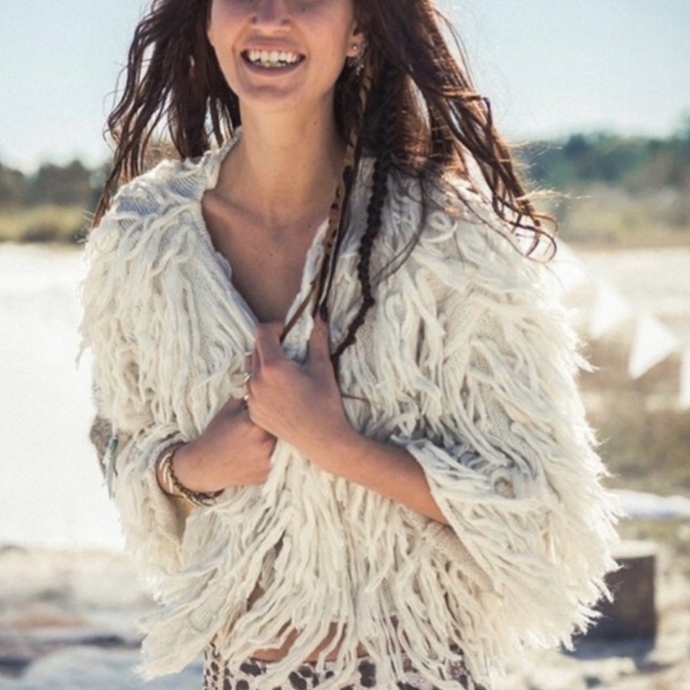 Spell And The Gypsy Collective NWT Cream Fringe Mohair Cardigan OS - Picture 4 of 15
